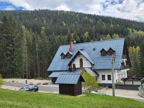 Apartmán Refrino na jedinečném místě (Apartman Refrino na jedinecnem miste) in โรคีท์นิซ นาด จิเซรู Apartmán Refrino na jedinečném místě (Apartman Refrino na jedinecnem miste) in โรคีท์นิซ นาด จิเซรู