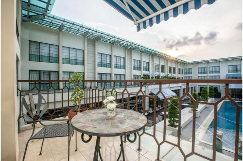 balcon/terrasse, Aryaduta Medan in Medan balcon/terrasse, Aryaduta Medan in Medan