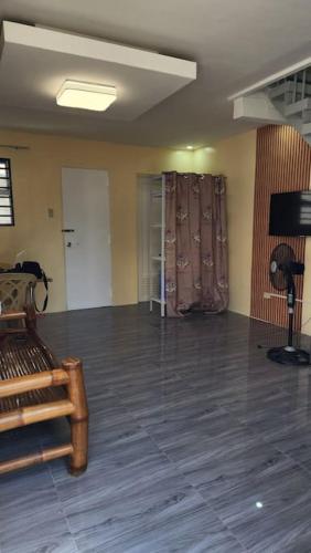 LD's Staycation House