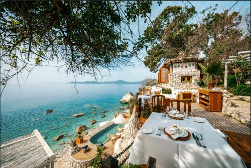 Restaurant, Nautical Hotel in Uzunyurt Restaurant, Nautical Hotel in Uzunyurt