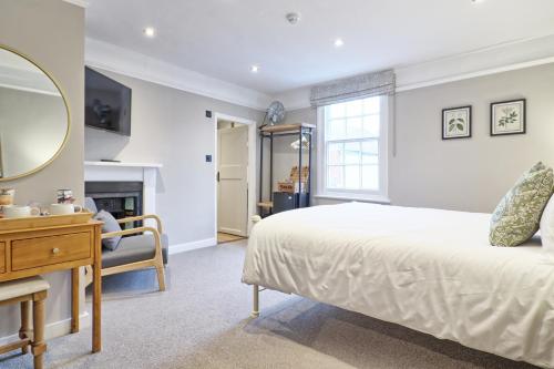 Ranfield's Brasserie Hotel Rooms in Coggeshall Ranfield's Brasserie Hotel Rooms in Coggeshall