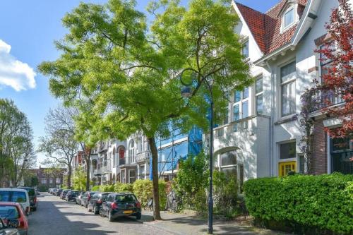 Luxery family home, Haarlem, close to beach and Amsterdam in Haarlem Suburbs Luxery family home, Haarlem, close to beach and Amsterdam in Haarlem Suburbs