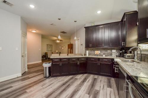House 3 years old, Close to mall, Restaurants, IAH in Atascocita House 3 years old, Close to mall, Restaurants, IAH in Atascocita