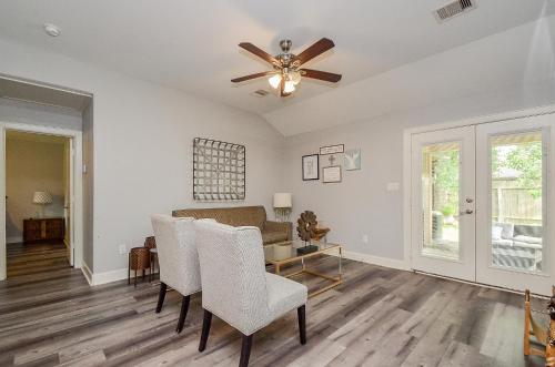 House 3 years old, Close to mall, Restaurants, IAH in Atascocita House 3 years old, Close to mall, Restaurants, IAH in Atascocita