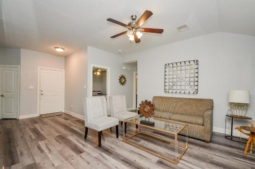 House 3 years old, Close to mall, Restaurants, IAH in Atascocita House 3 years old, Close to mall, Restaurants, IAH in Atascocita