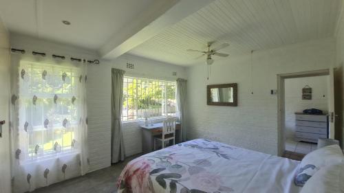 Makamati Beach Cottage in Pennington Makamati Beach Cottage in Pennington