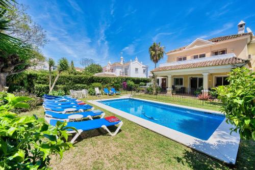 สระว่ายน้ำ, 1106 Marbella Large Family Villa in เบล-แอร์ สระว่ายน้ำ, 1106 Marbella Large Family Villa in เบล-แอร์