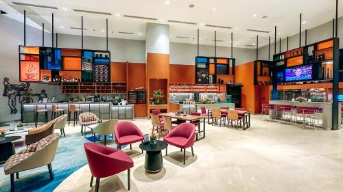 Lobby, Mercure Singapore on Stevens near Gleneagles Hospital Lobby, Mercure Singapore on Stevens near Gleneagles Hospital