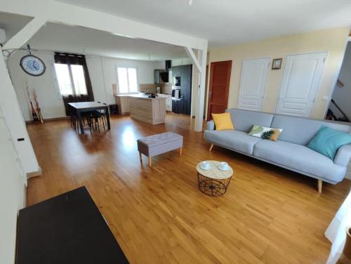 Vendégszoba, Spacious house near Disneyland in Penchard Vendégszoba, Spacious house near Disneyland in Penchard