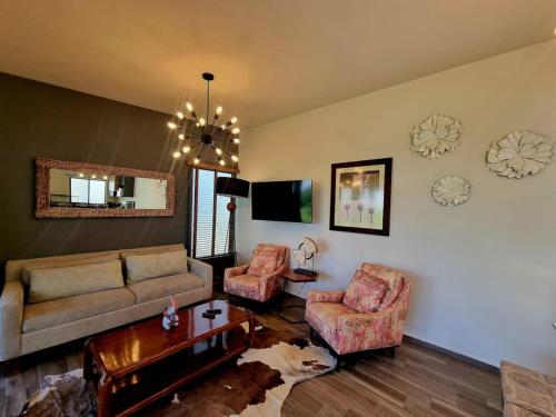 společenská místnost / TV salónek, Ideal home for your next get away in La Lejona společenská místnost / TV salónek, Ideal home for your next get away in La Lejona