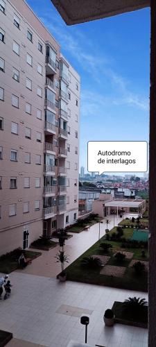 Próximo autódromo de interlagos há 450 metros (Proximo autodromo de interlagos ha 450 metros) in ซิดาเด ดูตรา Próximo autódromo de interlagos há 450 metros (Proximo autodromo de interlagos ha 450 metros) in ซิดาเด ดูตรา