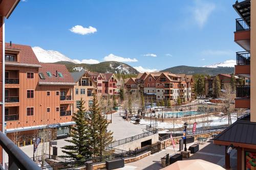 布雷肯里奇村度假酒店 (Village at Breckenridge Resort) in 布雷肯里奇(CO) 布雷肯里奇村度假酒店 (Village at Breckenridge Resort) in 布雷肯里奇(CO)