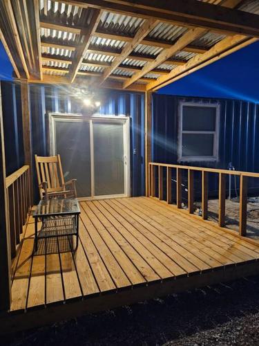 Matchbox desert oasis hot tub, pet friendly! in 聖思多羅 Matchbox desert oasis hot tub, pet friendly! in 聖思多羅