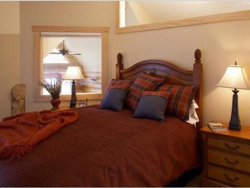 在meiguo.com看到的Temperance Landing on Lake Superior的介绍图片