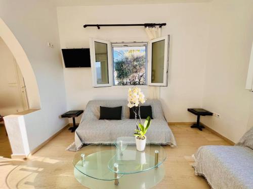 Serenity House Ornos