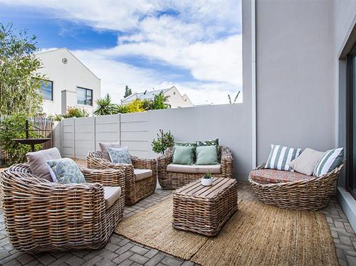 El Dorado Hotel and Self Catering in Oudtshoorn El Dorado Hotel and Self Catering in Oudtshoorn