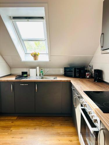 Konyha, Etagen-Wohnung nahe Flughafen Hamburg in Norderstedt Konyha, Etagen-Wohnung nahe Flughafen Hamburg in Norderstedt