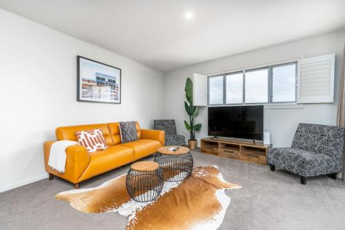 غرف النزلاء, 2BR 2BA Greenway Apt with Views - Hosted by CanStay in تاجيرانونج غرف النزلاء, 2BR 2BA Greenway Apt with Views - Hosted by CanStay in تاجيرانونج