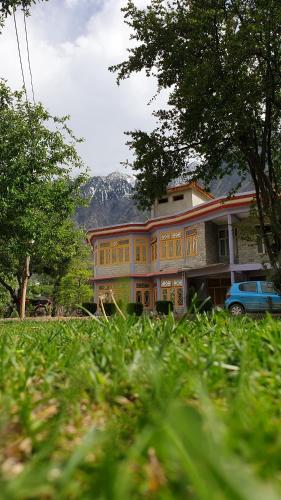 Hikal Guest House & Restaurant in Northern Areas Pakistan Hikal Guest House & Restaurant in Northern Areas Pakistan