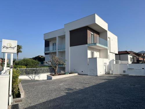 B&B Raphael in Marigliano B&B Raphael in Marigliano