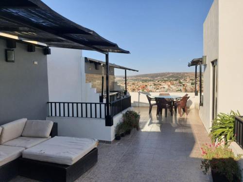 balkon/terasa, Mateo place ideal for your next visit to San Miguel in Bellavista balkon/terasa, Mateo place ideal for your next visit to San Miguel in Bellavista