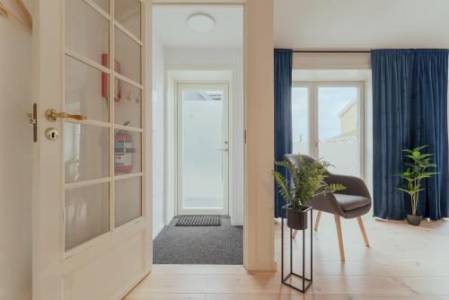 Entrance, City Center Stay - Rooms & Apartments in Torshavn Entrance, City Center Stay - Rooms & Apartments in Torshavn