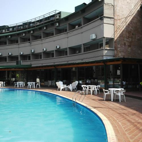 游泳池, 艾爾解放者酒店 (Hotel El Libertador) in 伊瓜蘇港市 游泳池, 艾爾解放者酒店 (Hotel El Libertador) in 伊瓜蘇港市