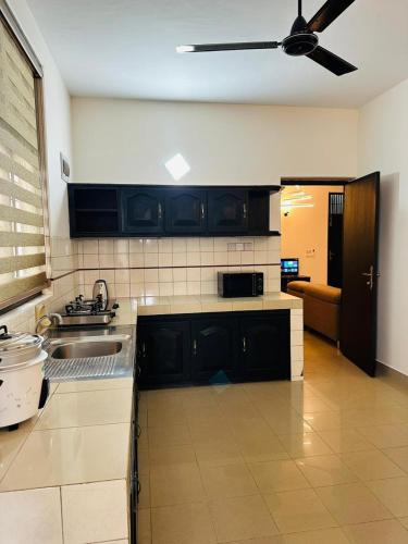 Viveka Serviced Apartments in Nugegoda Area Viveka Serviced Apartments in Nugegoda Area
