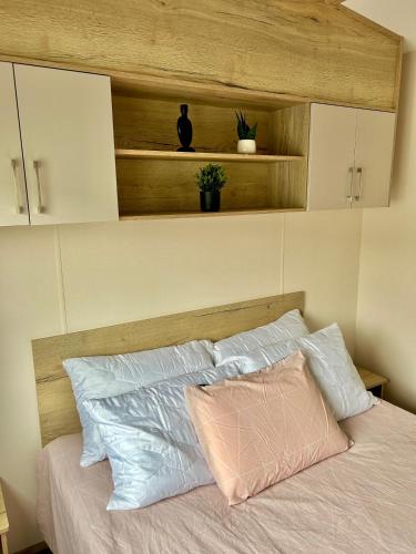 VerbJam 6 Berth Caravan Holiday St Osyth Clacton-on-sea