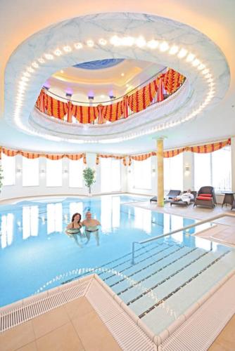Zwembad, Wellness Privathotel Post an der Therme in Badenweiler Zwembad, Wellness Privathotel Post an der Therme in Badenweiler