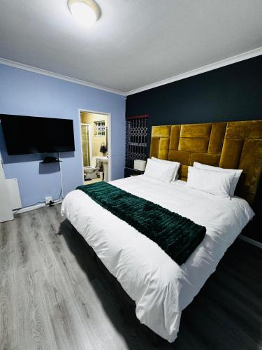 Blue Lily Haven Cape Town Self Catering Home