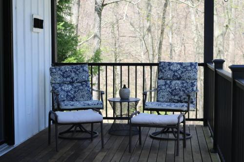 Balcony/terrace, Country Hills Hideaway in Millersburg (OH) Balcony/terrace, Country Hills Hideaway in Millersburg (OH)