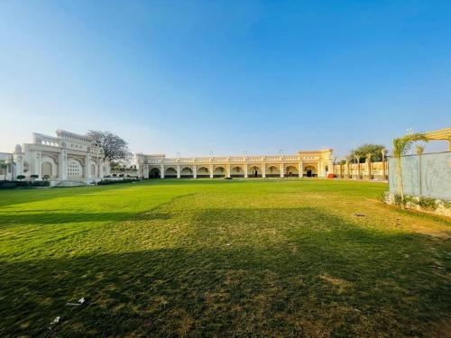 حديقة, Pink Mahal Resort & Hotel in نينداد حديقة, Pink Mahal Resort & Hotel in نينداد