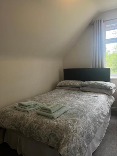 Lough Corrib Lodge - with private access to lake in โอคเตอแรด Lough Corrib Lodge - with private access to lake in โอคเตอแรด