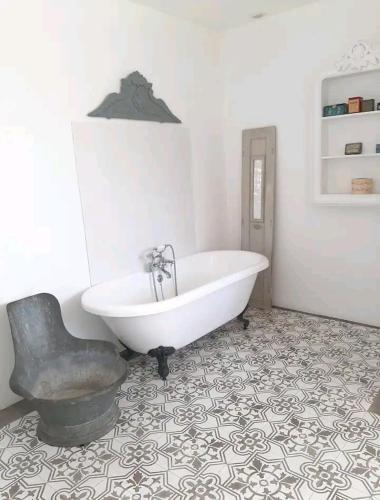 Maison familiale de charme 11 personnes dans le Médoc (Maison familiale de charme 11 personnes dans le Medoc) in Lesparre-Medoc Maison familiale de charme 11 personnes dans le Médoc (Maison familiale de charme 11 personnes dans le Medoc) in Lesparre-Medoc