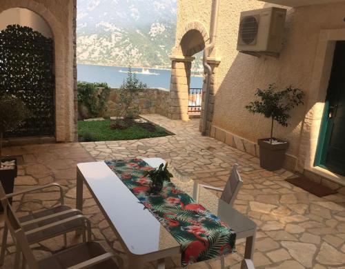 Kotor Bay Perast Seaview in Boka Gardens in كوستانجيكا Kotor Bay Perast Seaview in Boka Gardens in كوستانجيكا