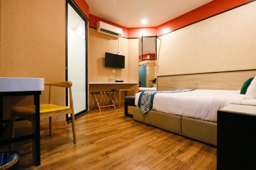 Golden Roof Hotel Seri Iskandar in Gopeng Golden Roof Hotel Seri Iskandar in Gopeng