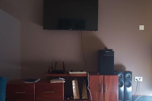 Home Waka in Wakiso אזור מטרופוליני Home Waka in Wakiso אזור מטרופוליני