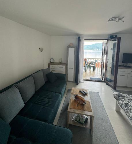 Boka charter 2 in Krasici Boka charter 2 in Krasici