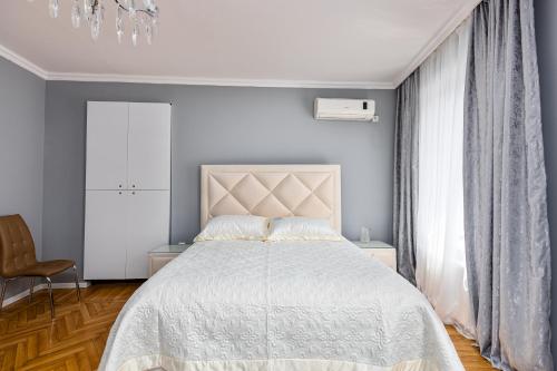 MaRKoS Sololaki Flat