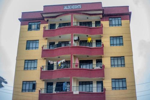 Spacious Apartment - Self Check-In & Free Parking in Ruaka Spacious Apartment - Self Check-In & Free Parking in Ruaka