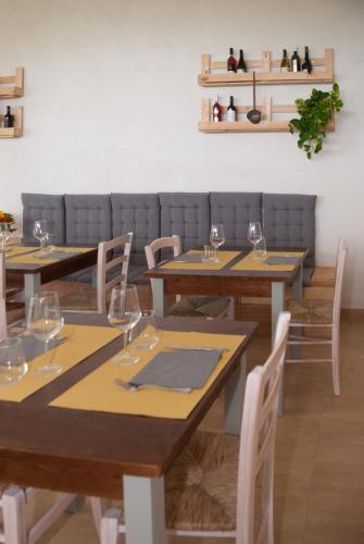 Restaurant, Casa Delfico Ristoro in famiglia in Torricella Sicura Restaurant, Casa Delfico Ristoro in famiglia in Torricella Sicura