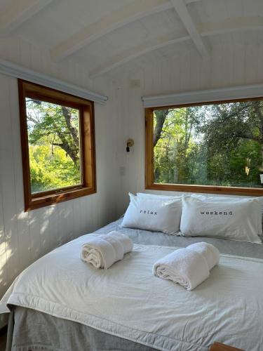 전망, Mágica Tiny House con vista a la Montaña (Magica Tiny House con vista a la Montana) in 롤록 전망, Mágica Tiny House con vista a la Montaña (Magica Tiny House con vista a la Montana) in 롤록