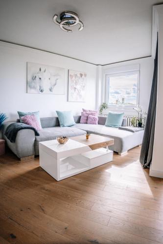Apartment am neuen Teich -Balkon- 4 Personen -Waschmaschine in Nordstadt Apartment am neuen Teich -Balkon- 4 Personen -Waschmaschine in Nordstadt