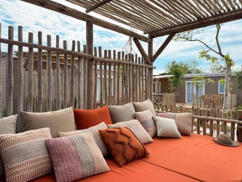 Balcony/terrace, Camping La Clape Village in Agde Balcony/terrace, Camping La Clape Village in Agde