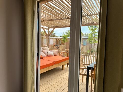 Balcony/terrace, Camping La Clape Village in Agde Balcony/terrace, Camping La Clape Village in Agde