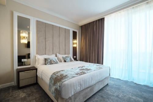 Panoramic Mamaia Hotel in Mamaia Panoramic Mamaia Hotel in Mamaia