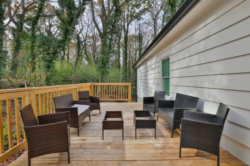 Newly Renovated 4br In Atlantaopen,mins To Dwtn in Collier Heights Newly Renovated 4br In Atlantaopen,mins To Dwtn in Collier Heights