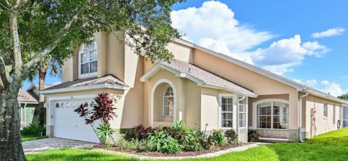 1544 Indian Oaks Trail Villa