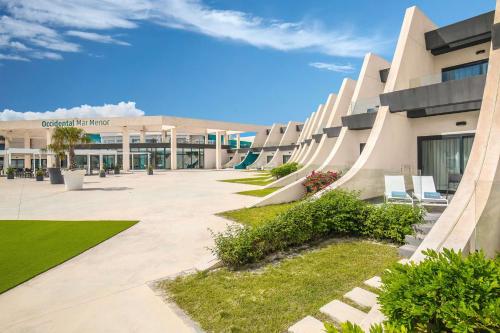 A szálláshely kívülről, Occidental Mar Menor in Los Urrutias A szálláshely kívülről, Occidental Mar Menor in Los Urrutias